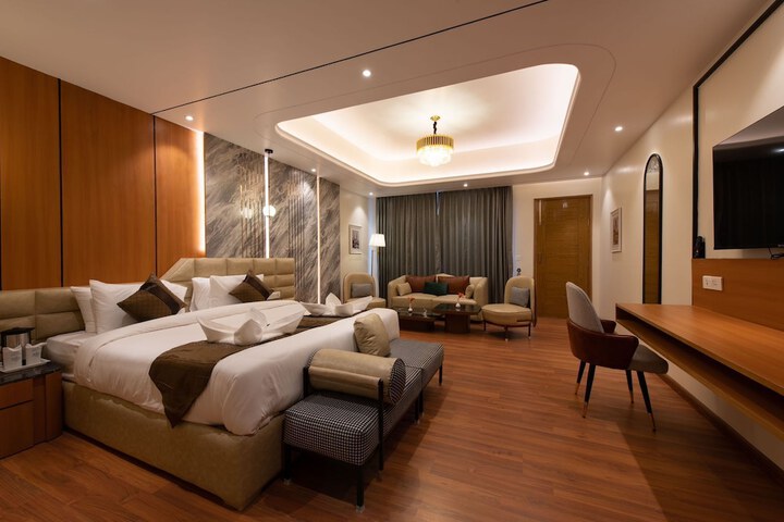 Room 26 of 70