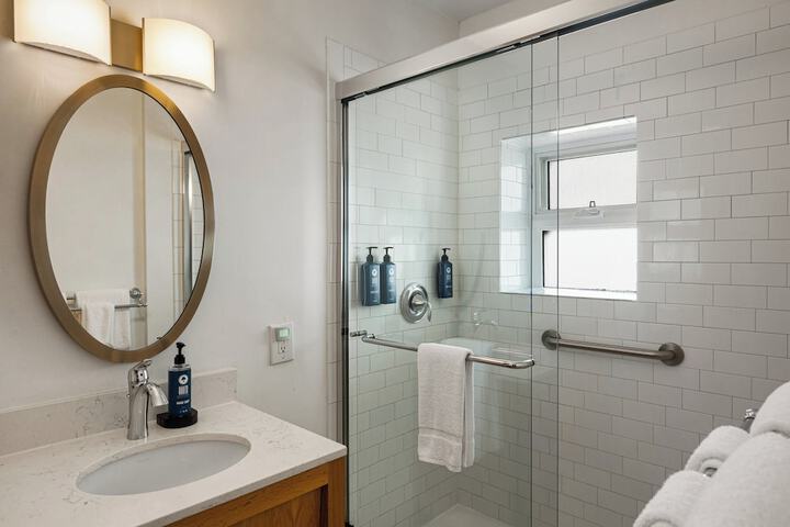 Bathroom Interior Photo