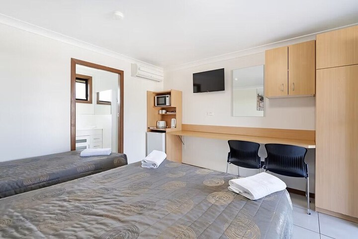 Room 3 of 4
