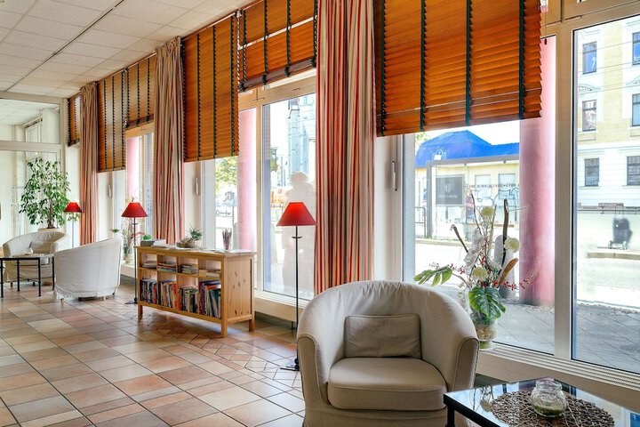 Hotel Interior 7 of 43