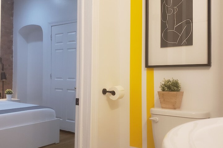 Room 204 of 236
