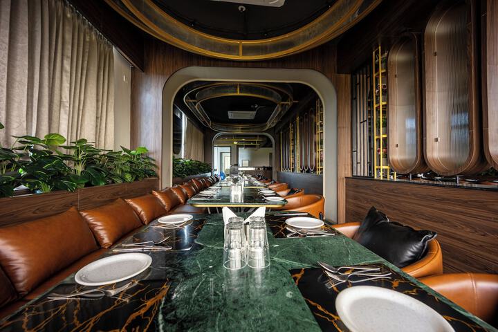 Lounge 50 of 70