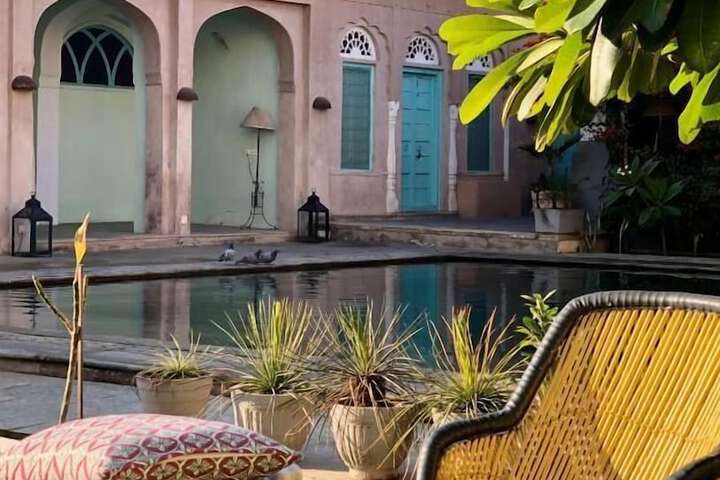 Pool 16 of 28
