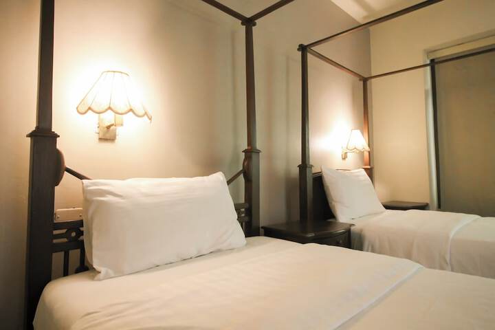 Room 37 of 167