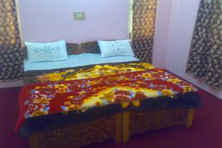 Hotel Grand Samad