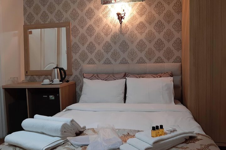 Room 27 of 123