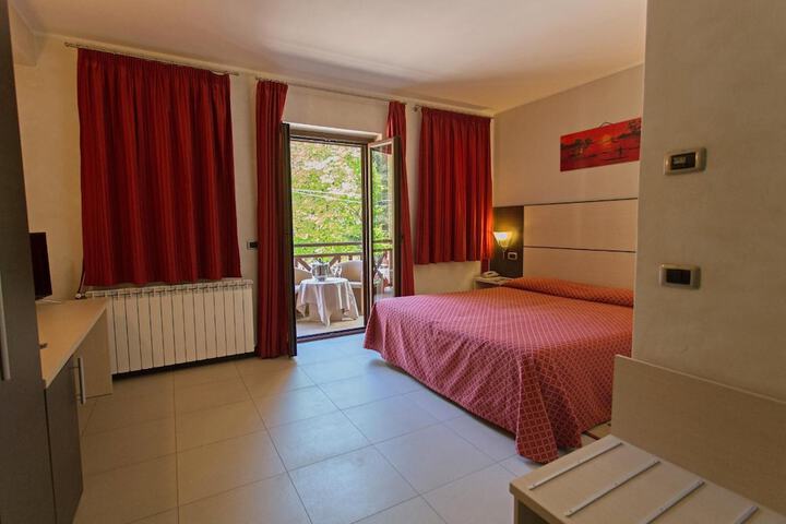 Room 14 of 72