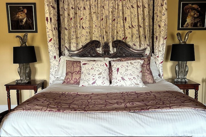 Room 29 of 90