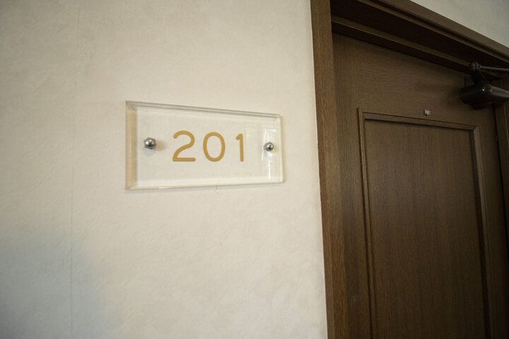 Room 13 of 34