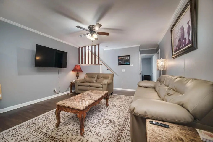 Image of Mid-city Serenity Downstairs