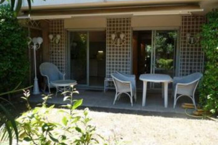 Terrace/Patio 11 of 12