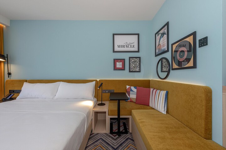 Room 10 of 54