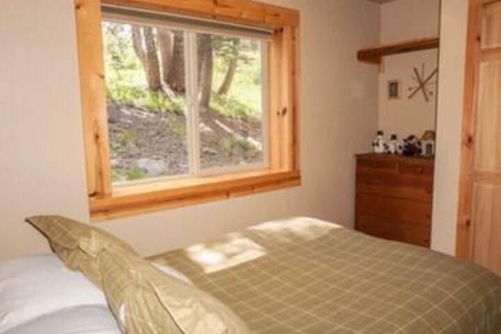 Room 9 of 30
