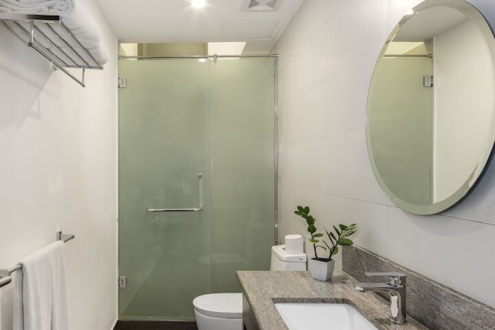 Room 9 of 26
