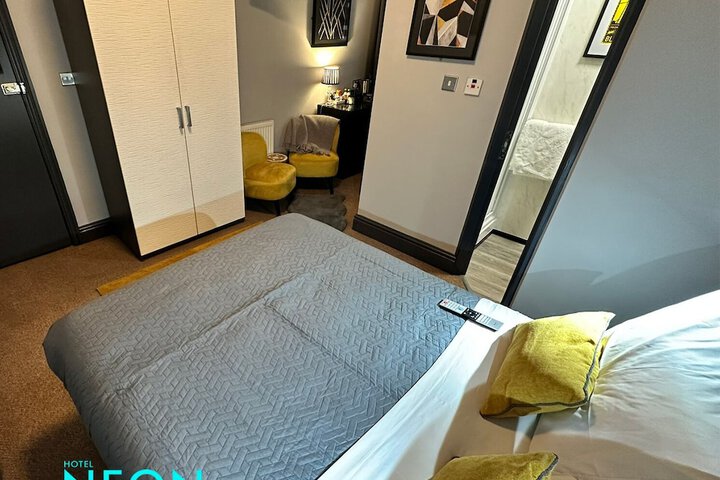 Room 5 of 31