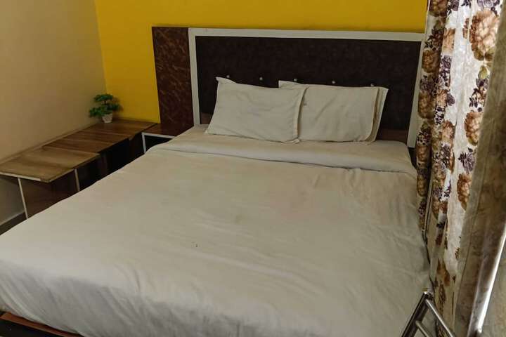 Room 4 of 21