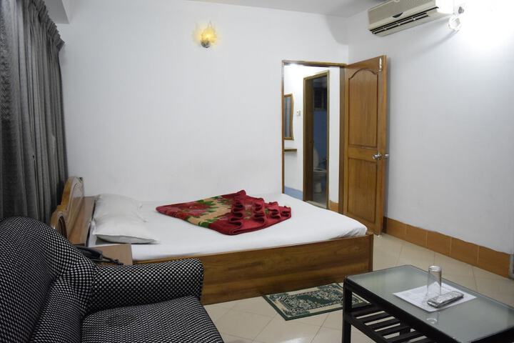 Room 5 of 59