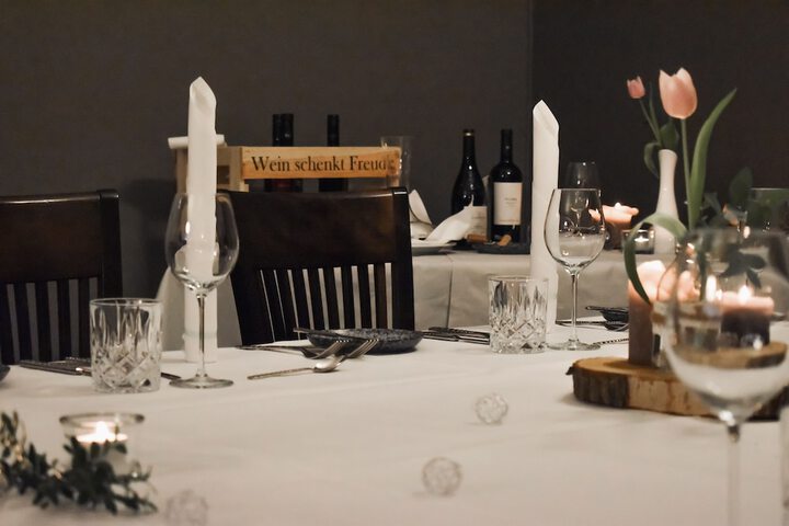 Dining 54 of 63