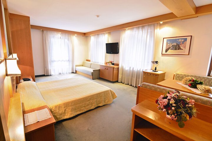 Room 26 of 54