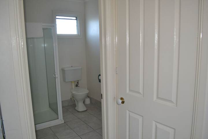 Room 28 of 46