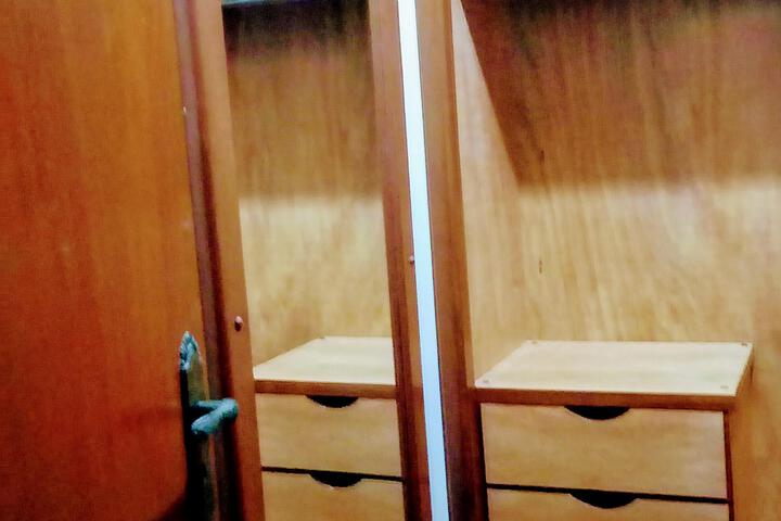 Room 17 of 80
