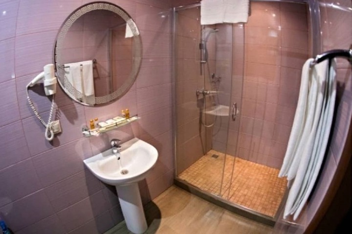 Room 19 of 25