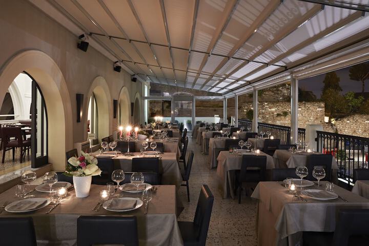 Dining 56 of 111