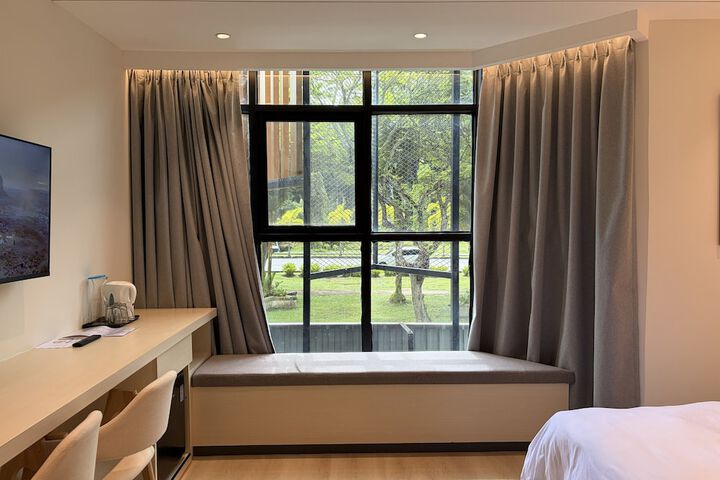 Room 33 of 71