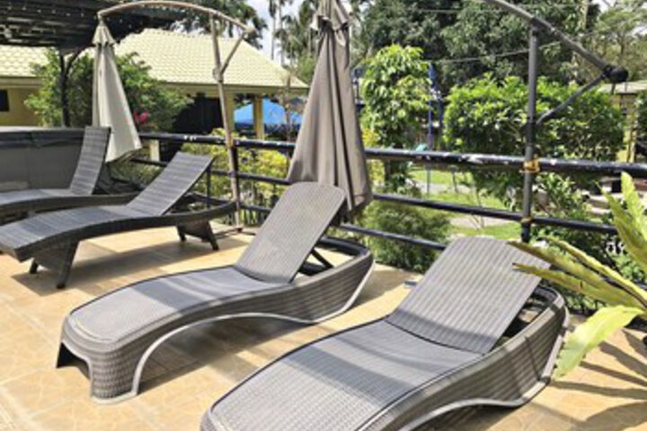Sundeck 36 of 37