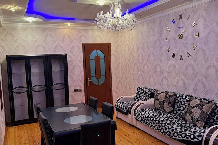 Room 3 of 6