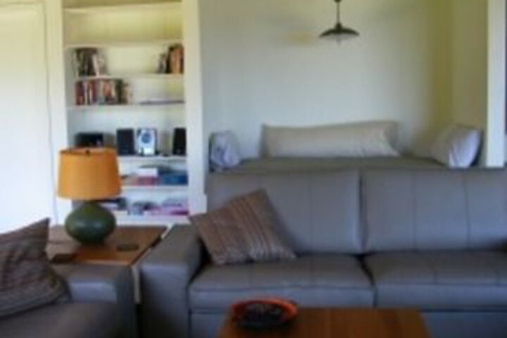 Room 13 of 18