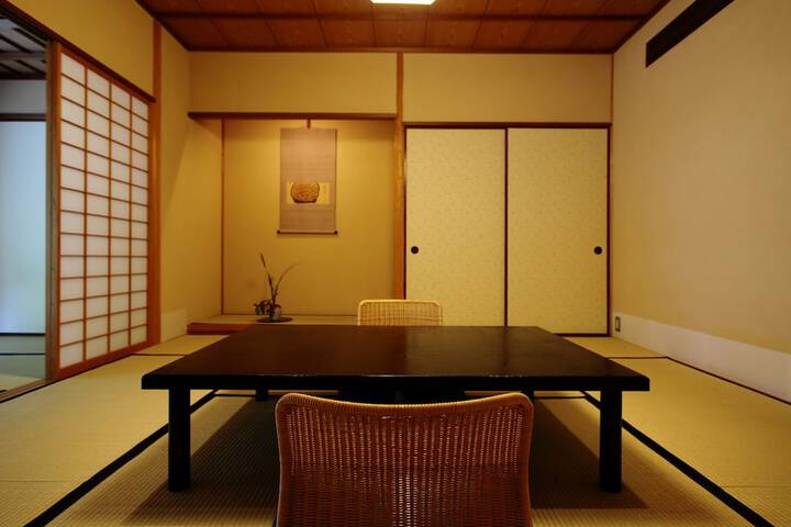 Room 16 of 78