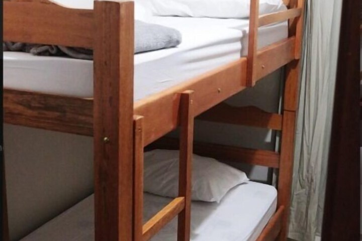 Room 6 of 18