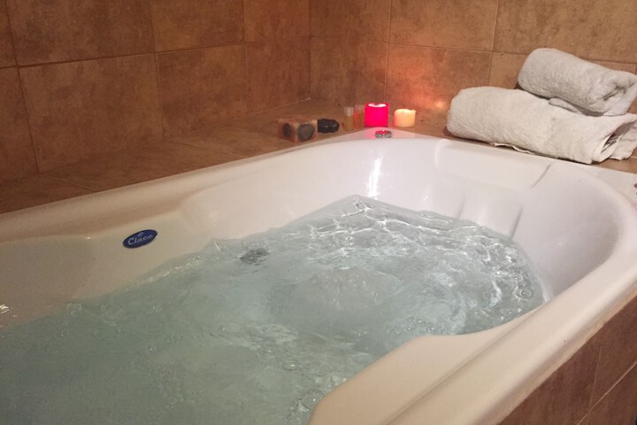 Hot Tub 45 of 55