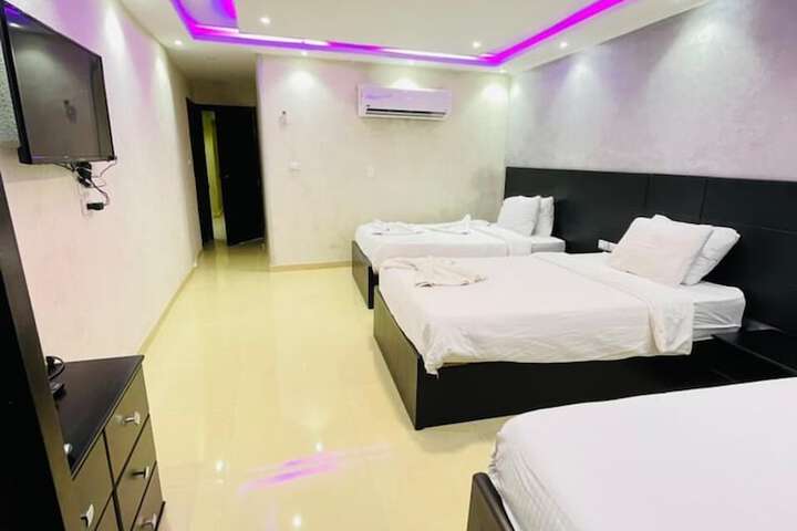 Room 43 of 89
