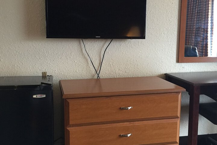 Room 9 of 23