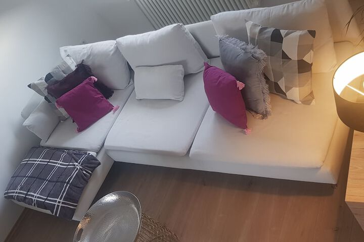Room 49 of 63