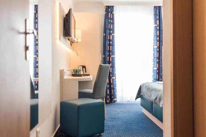 Room 15 of 58