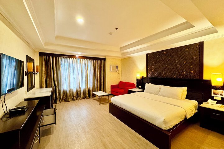 Room 11 of 29