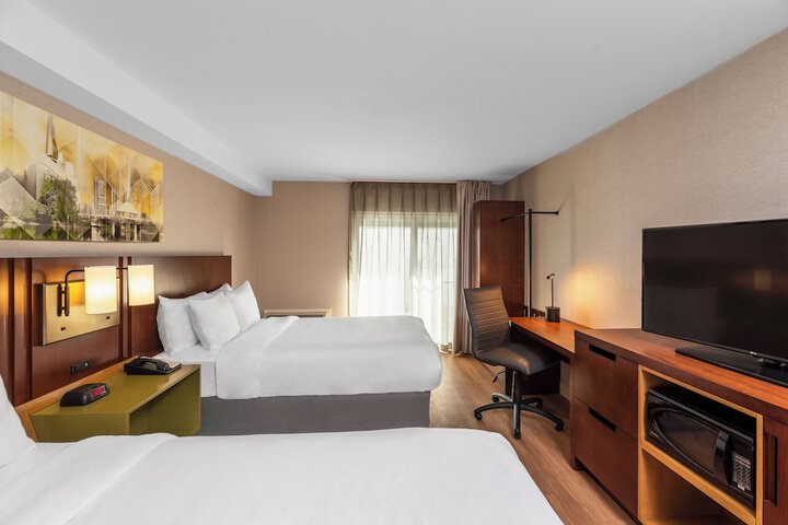 Room 7 of 48