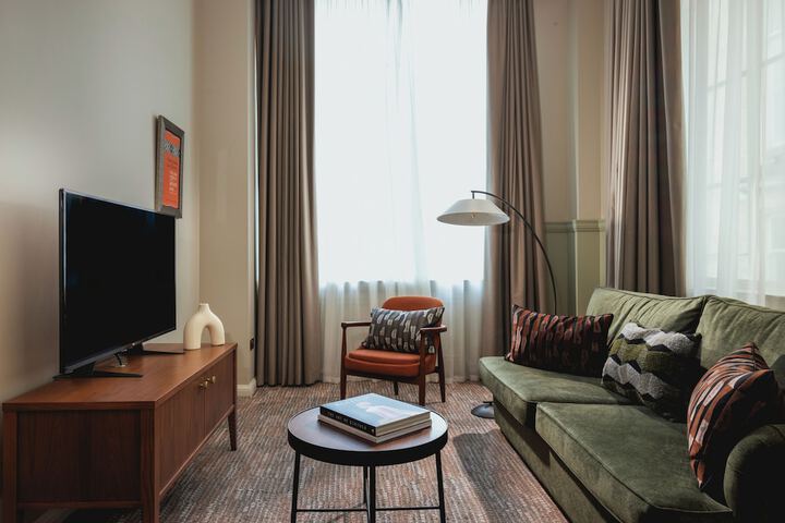 Room 15 of 80