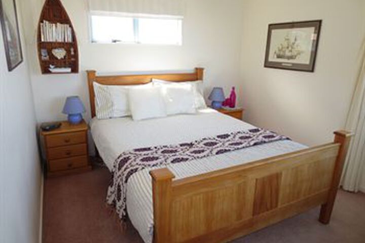 Room 9 of 24