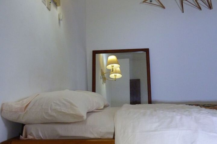 Room 17 of 72