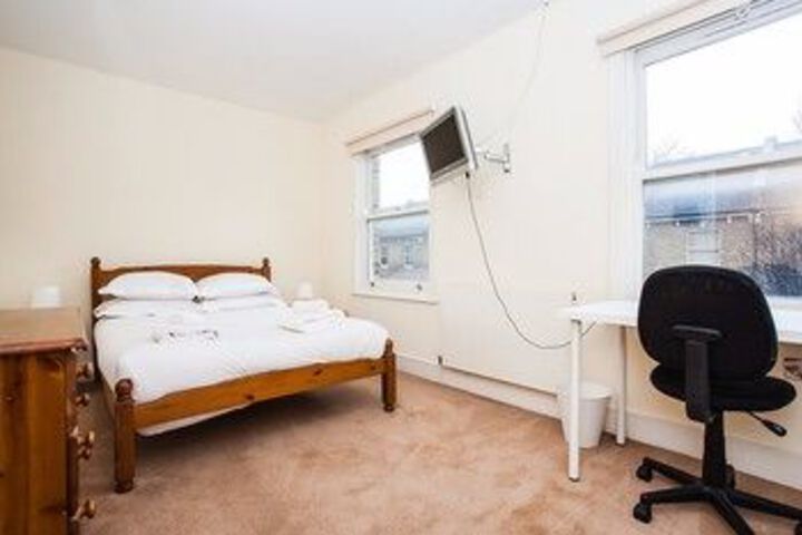 Room 18 of 30