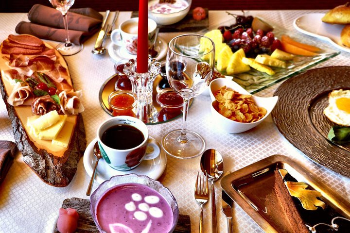 Breakfast/Coffee Service 44 of 60