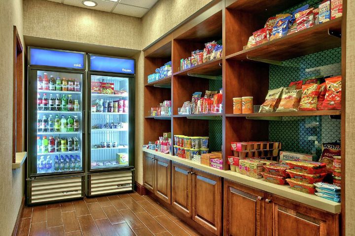 Snack bar