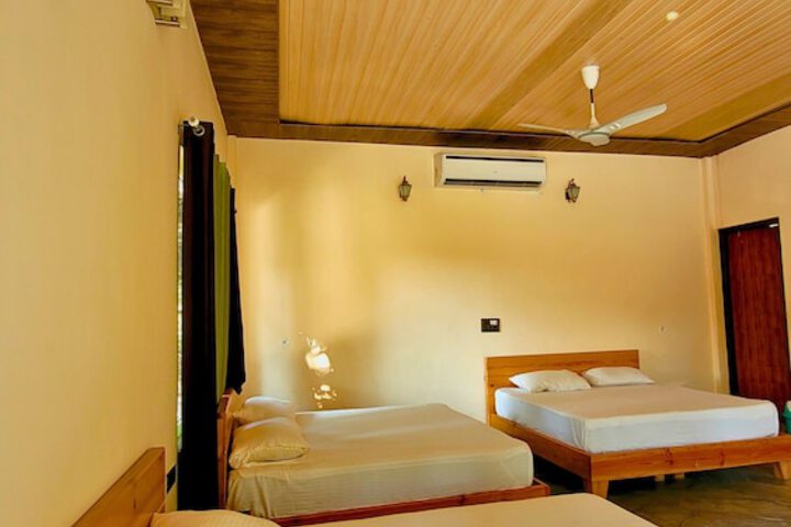 Room 10 of 63