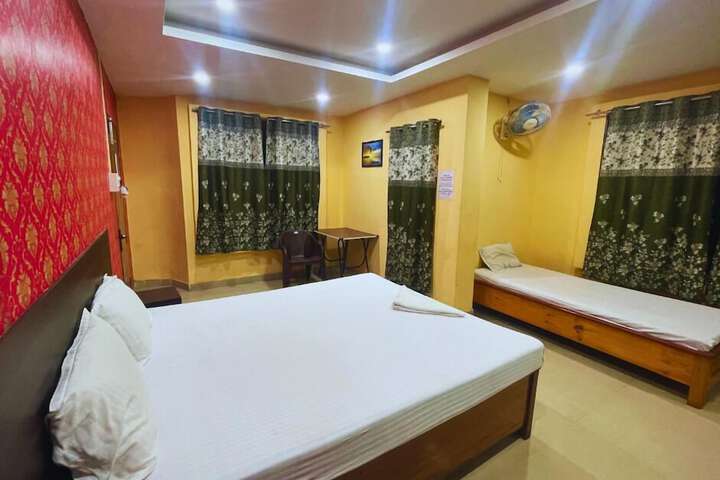Room 12 of 25