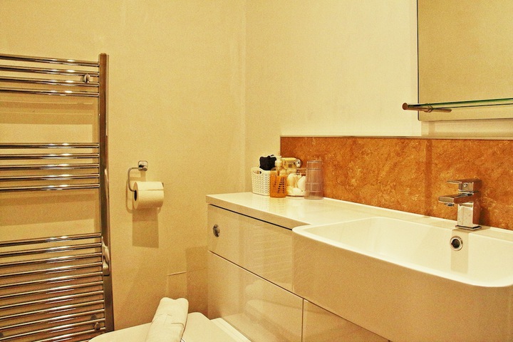 Room 19 of 44