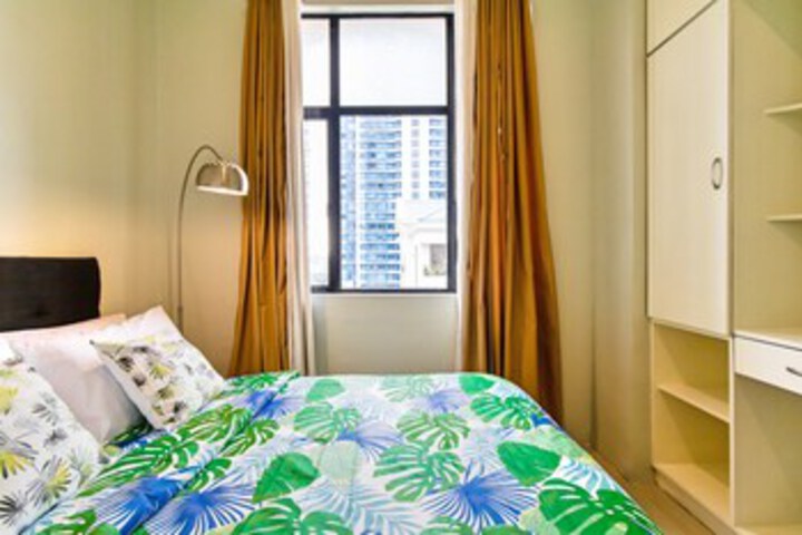 Room 42 of 63